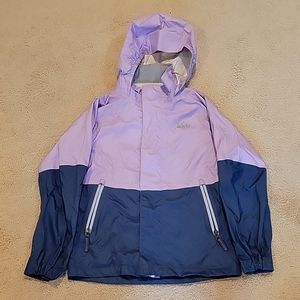 Kids REI raincoat size 8 with hood lavendar
